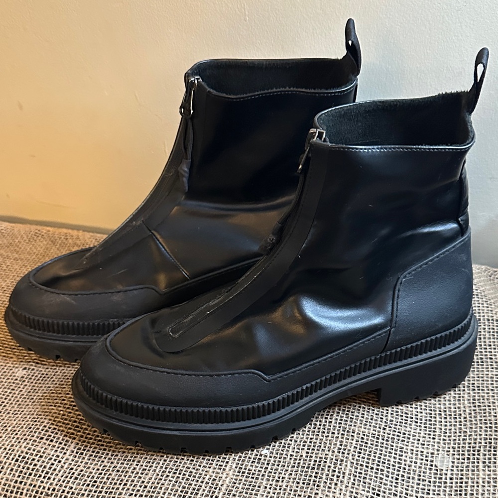 H&M Men's Black Zipper Boots